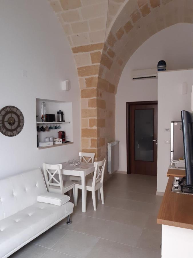 Casa Mima: Locazione Turistica Nel Centro Storico Apartment Brindisi Exterior photo